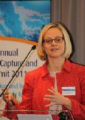 Martina Doppelhammer 