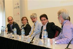 Breakout session 1 - 'Competition in Spectrum Awards' 