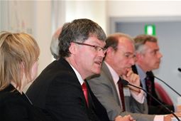 Pearse O'Donohue and the panel on providing broadband for all 